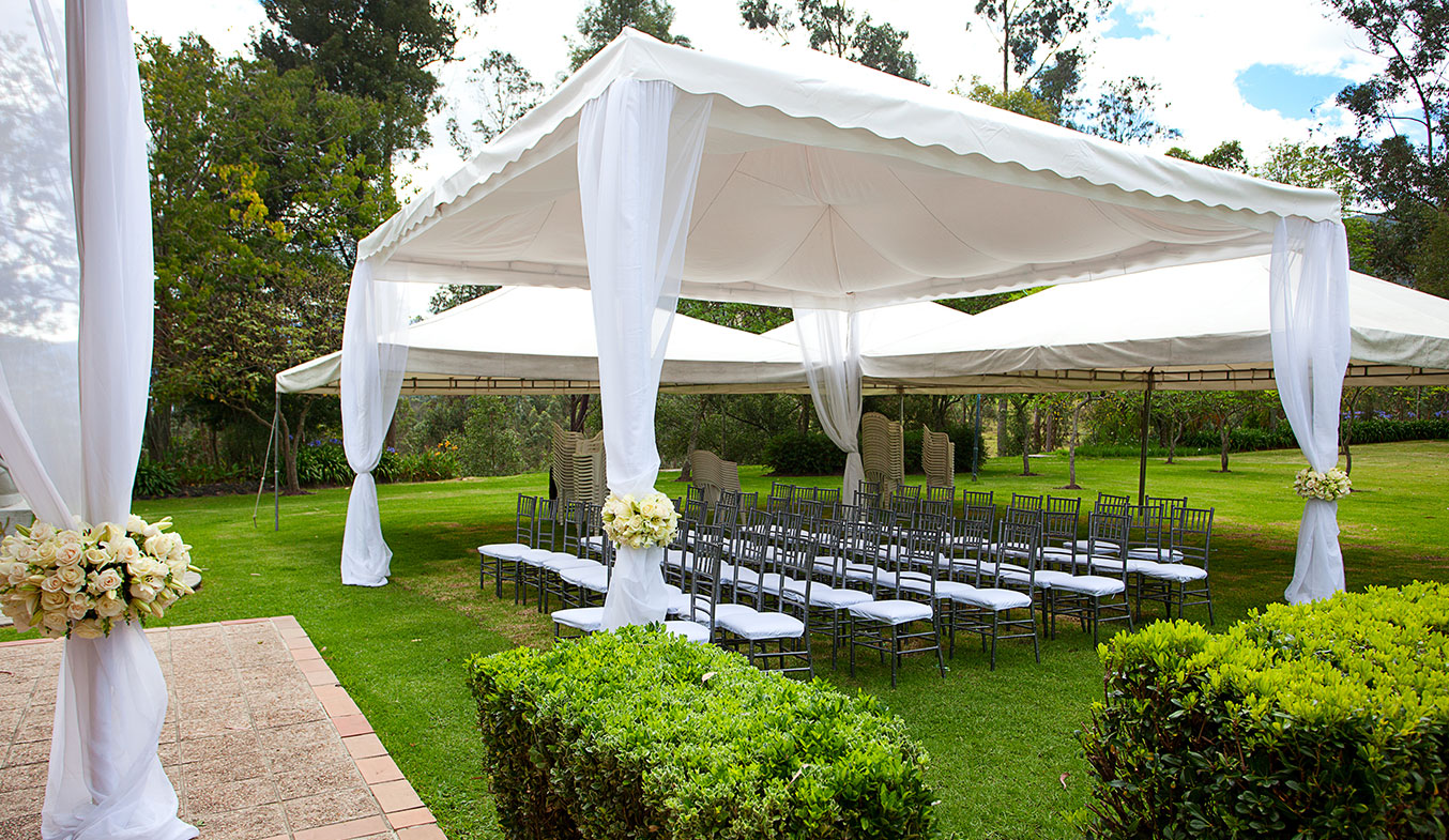 event tent suppliers in dubai